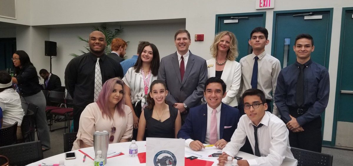 photo of students at credit union training